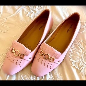 Dress flat shoes